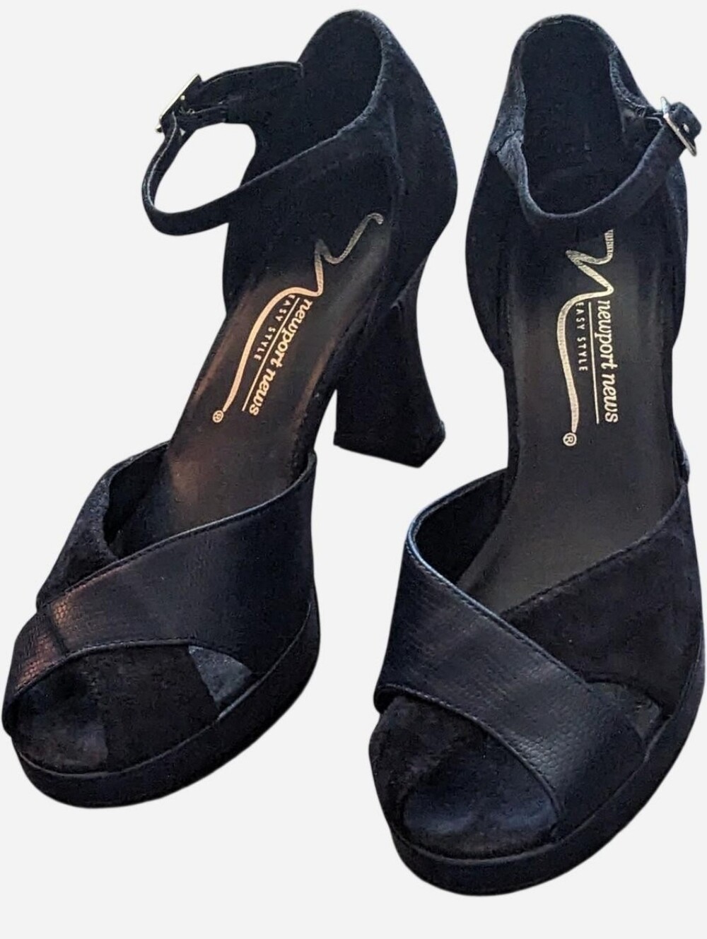rare vintage 1990s navy blue leather suede high heels